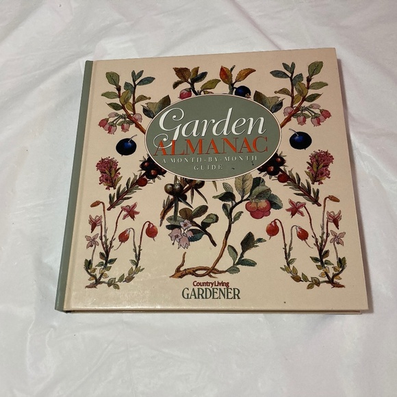 Hearst Books Other - Vintage Garden Almanac A Month By Month Guide